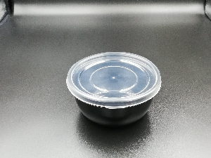 Black cup with lid ถ้วยพลาสติกใส่อาหารสีดำพร้อมฝาปิดแบบใส