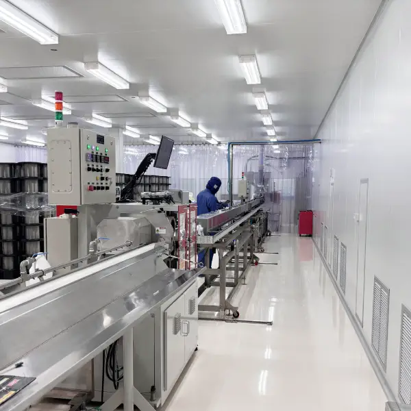 ไลน์ผลิต PVC Tube ในห้อง Cleanroom